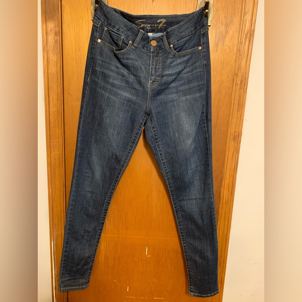 Seven7 skinny jeans like new size 8